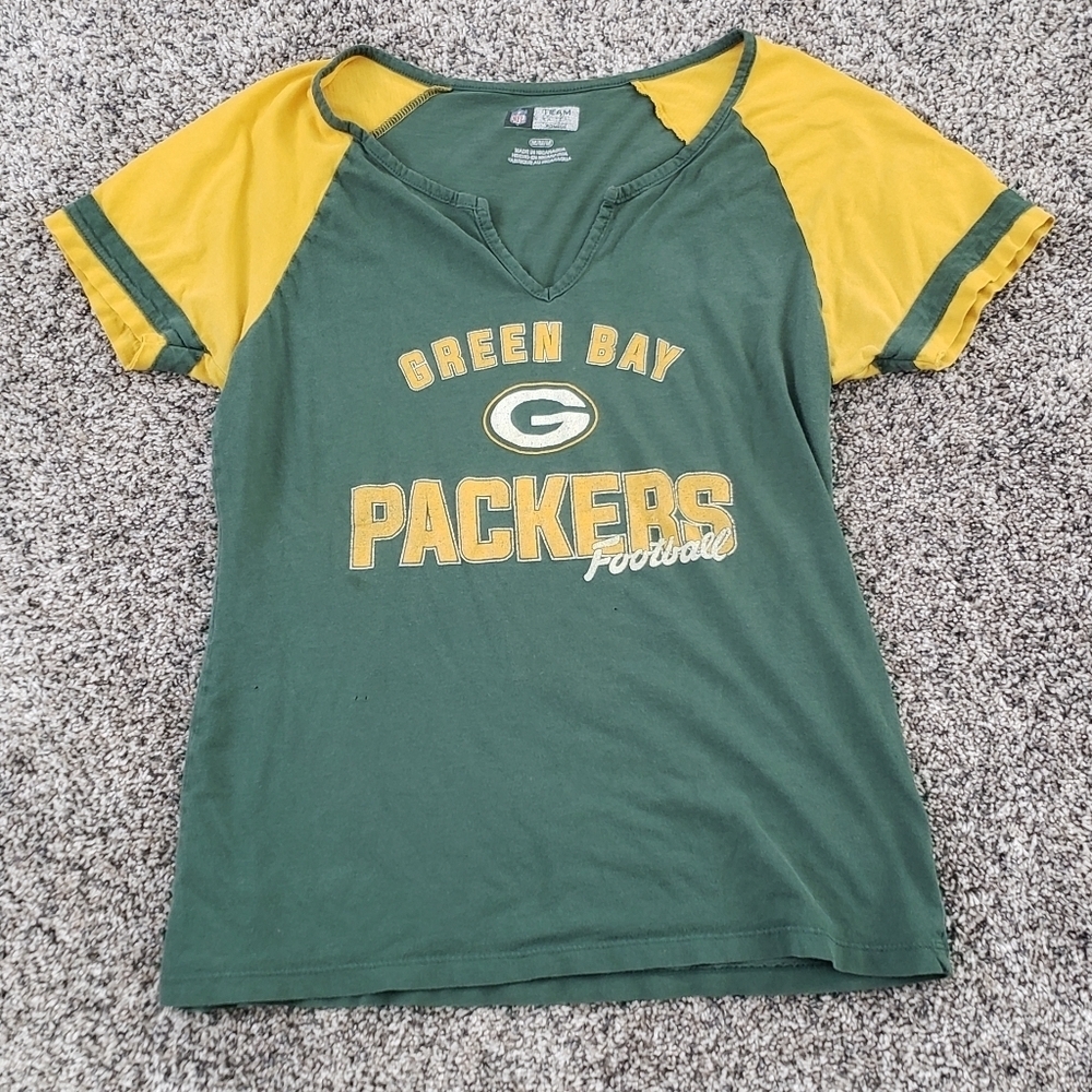 Official NFL| Green Bay Packers| Vintage Style, V-neck T-Shirt